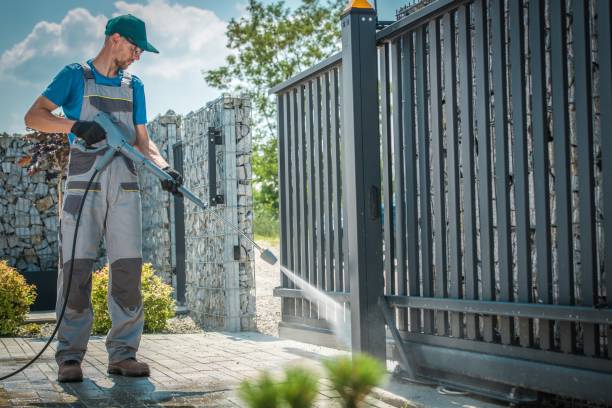 Best Driveway Pressure Washing  in Chualar, CA